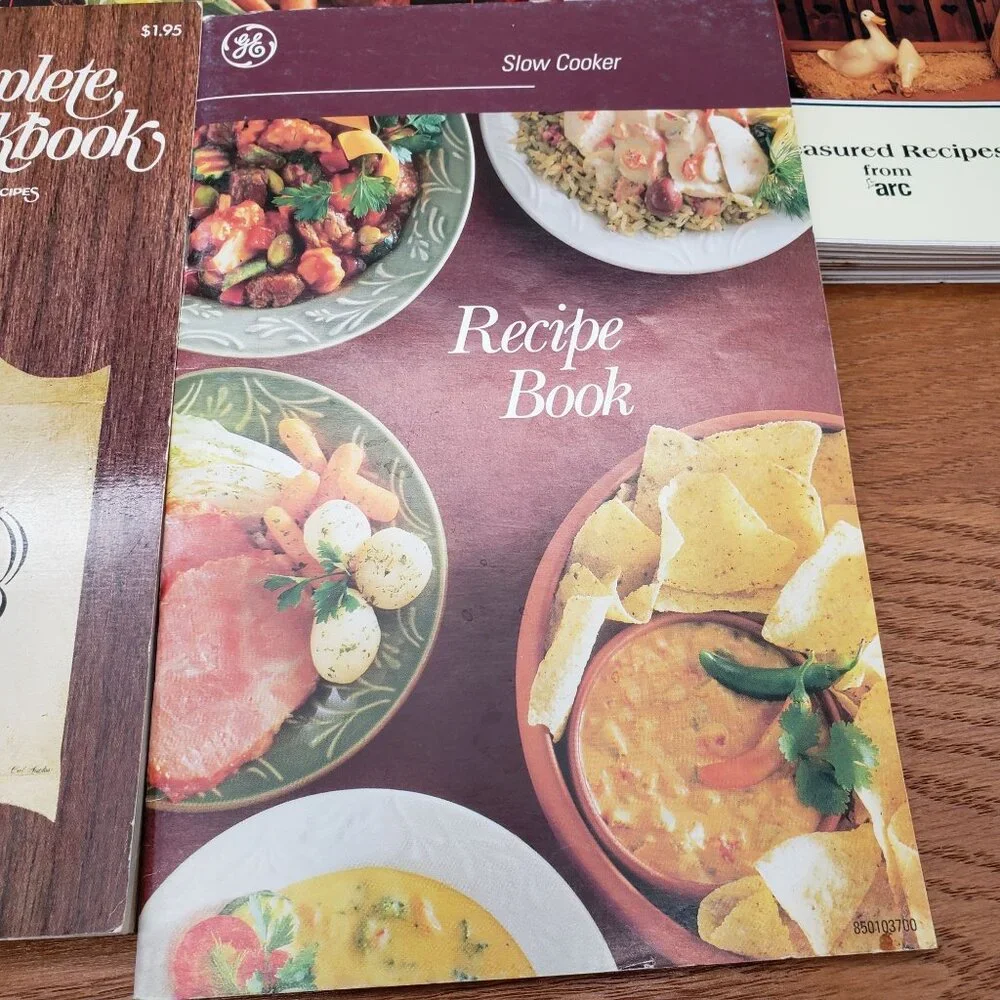 Vintage Cookbook Lot Pennsylvania Dutch Kraft Cheese GE Slow Cooker Salads